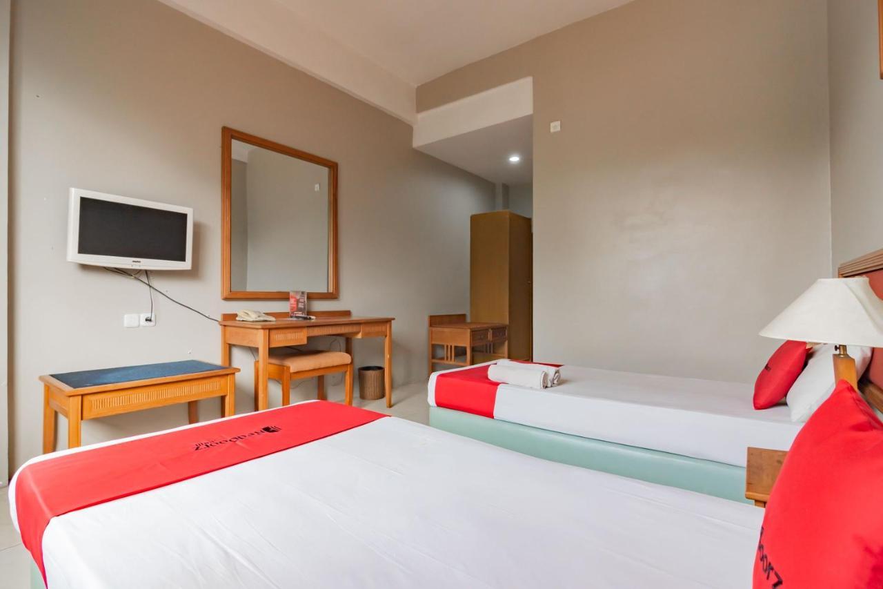 เรดดอร์ซ ใกล้สถาบันเทคโนโลยีบันดุง 2 Hotel ภายนอก รูปภาพ