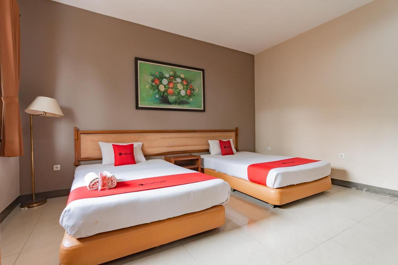 เรดดอร์ซ ใกล้สถาบันเทคโนโลยีบันดุง 2 Hotel ภายนอก รูปภาพ
