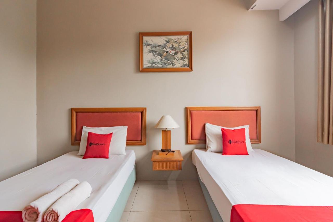 เรดดอร์ซ ใกล้สถาบันเทคโนโลยีบันดุง 2 Hotel ภายนอก รูปภาพ