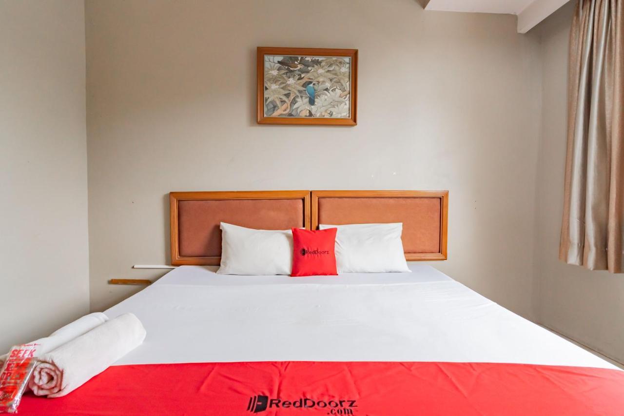 เรดดอร์ซ ใกล้สถาบันเทคโนโลยีบันดุง 2 Hotel ภายนอก รูปภาพ